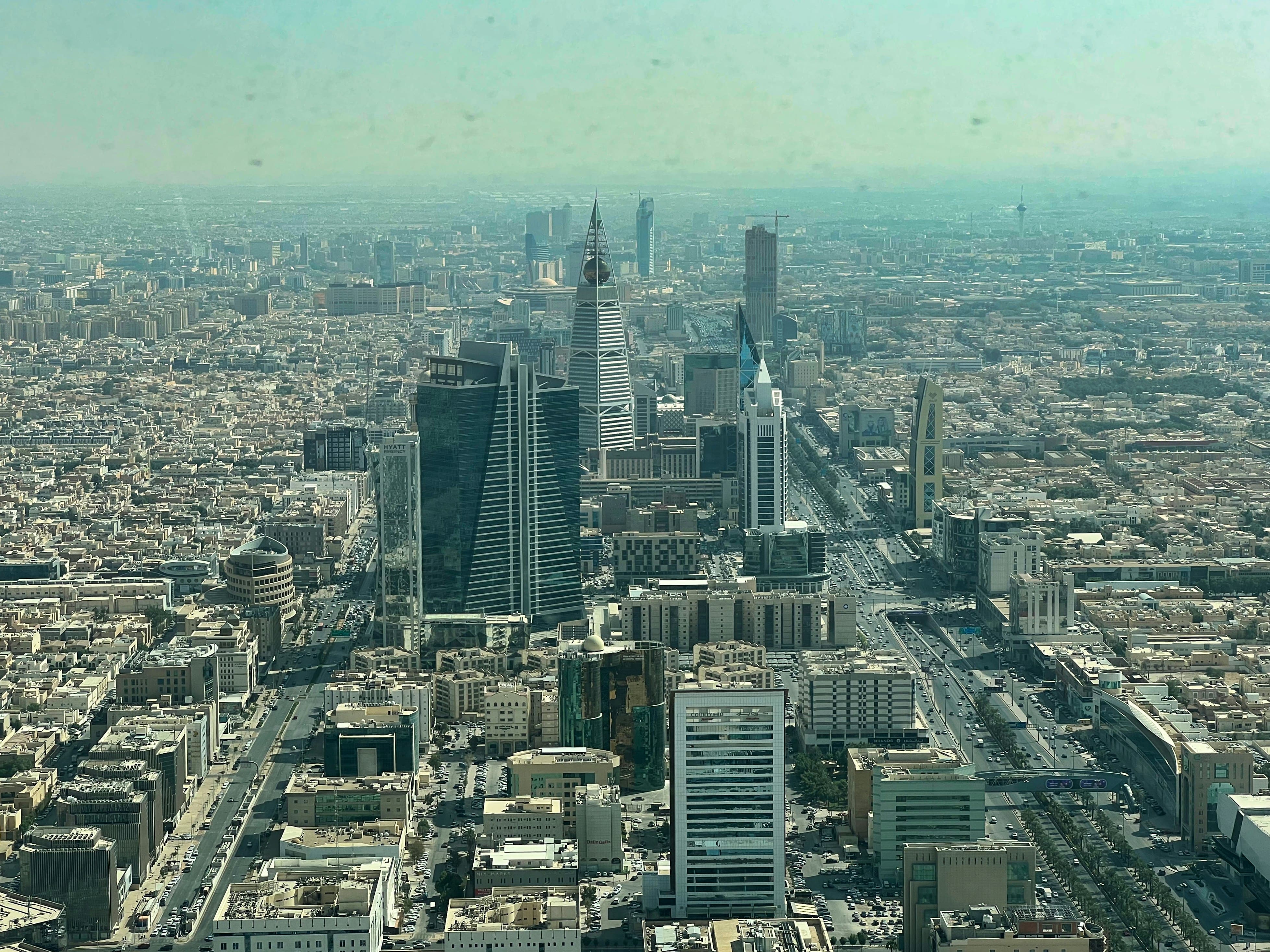 كل ما تود معرفته عن مشروع حي الملك فهد 35 ومميزاته